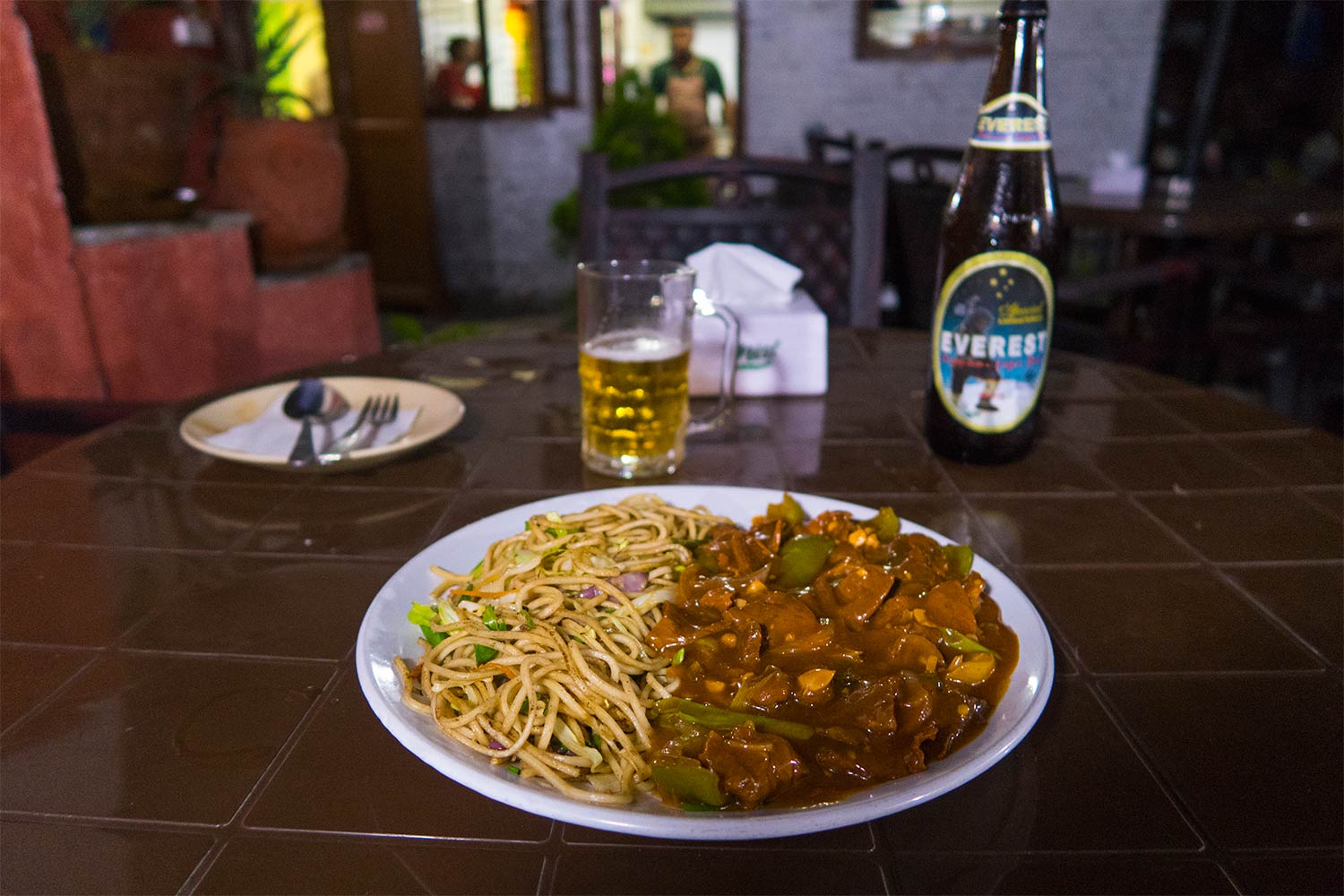 Restaurante Tibetano em Kathmandu - Happymind Travels