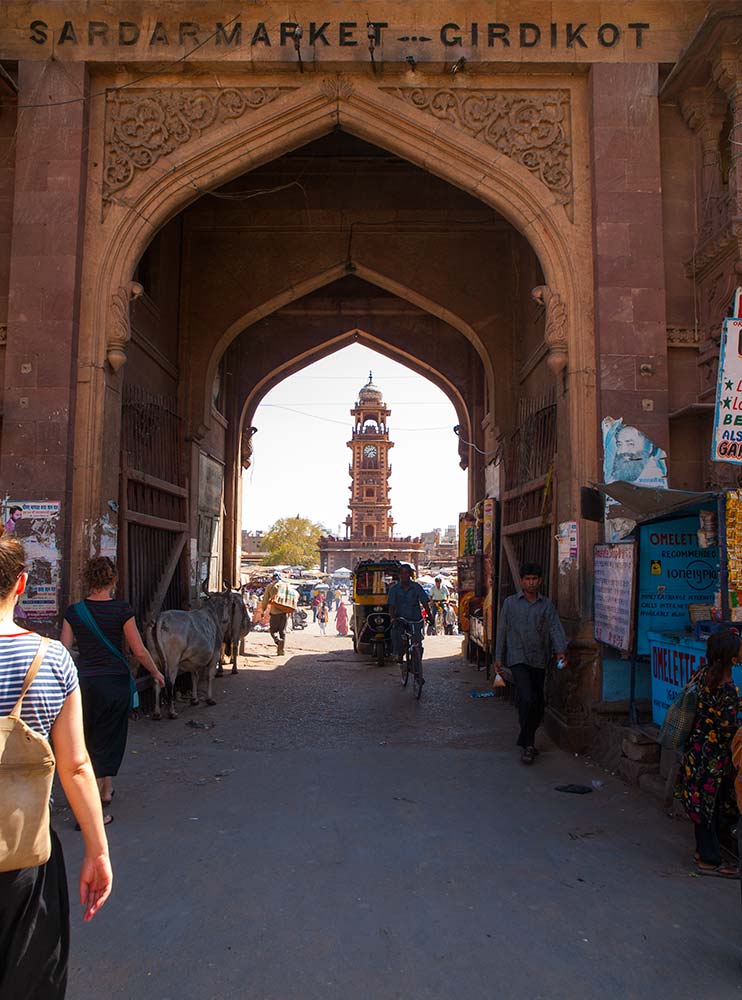 Sadar Market - Girdikot Gate | Happymind Travels