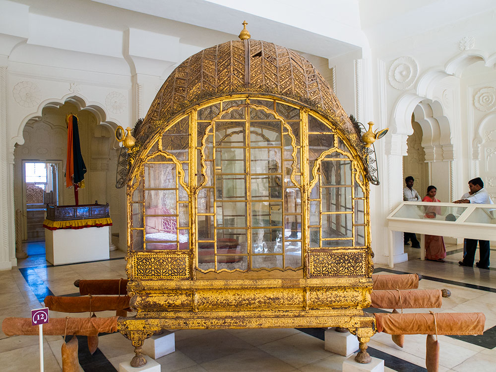 Palanquin inside the Mehrangarh Fort | Happymind Travels