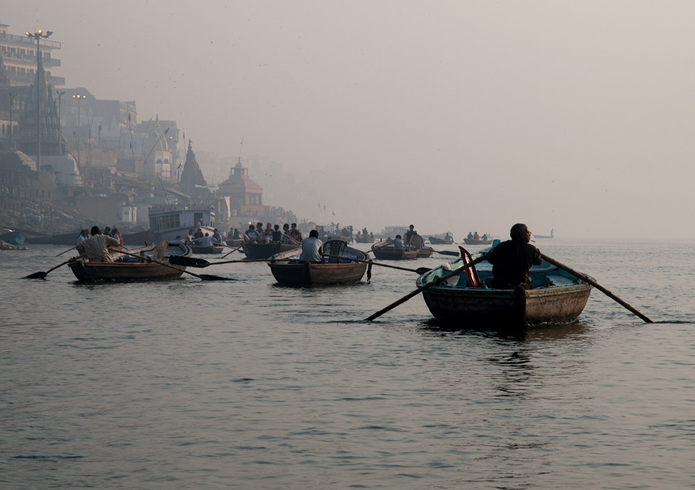 Morning Boat Ride in Varanasi | Happymind Travels
