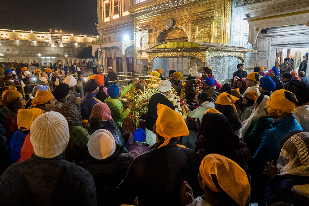 Sukhasan Celebration in the Golden Temple | Happymind Travels