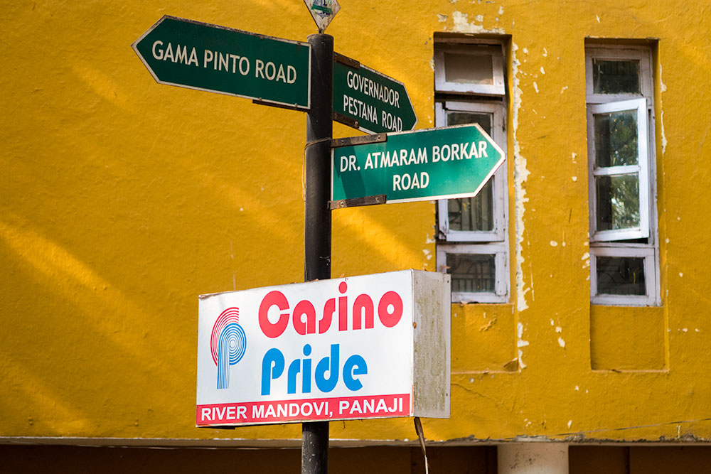 Portuguese Signs in Panaji | Happymind Travels