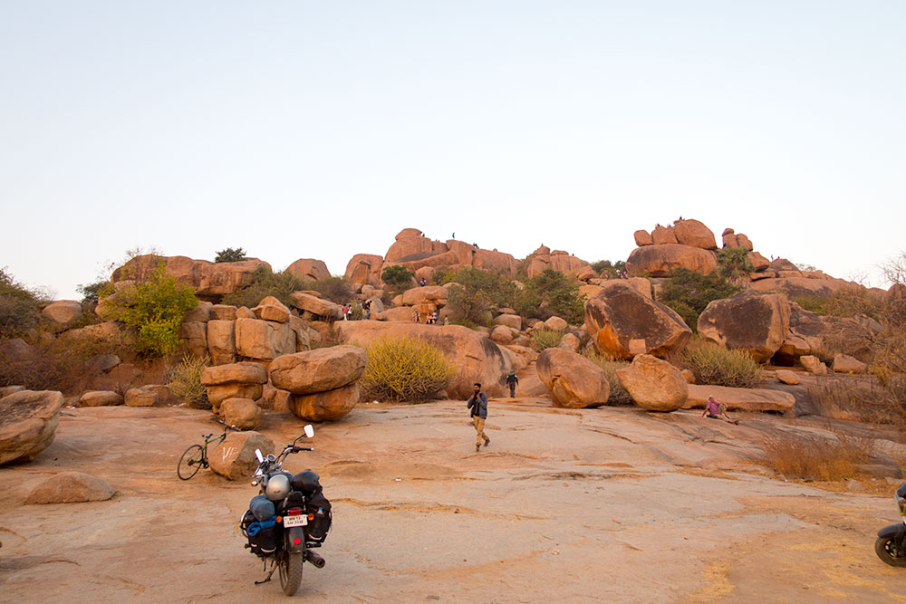 Sunset Spot in Hampi Island | Happymind Travels