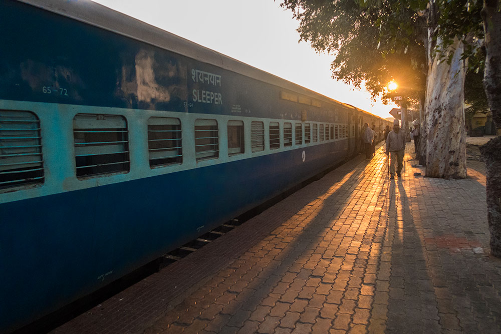 Train in Hosepet near Hampi | Happymind Travels