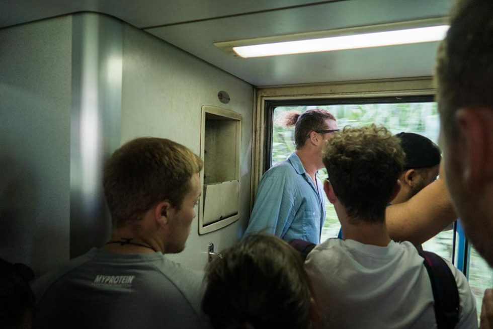 Gate blocked by other tourists on the trip from Kandy to Ella - Sri Lanka | Happymind Travels