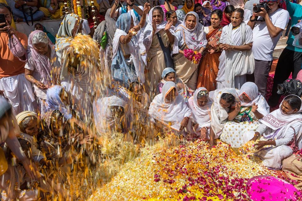 Festival Holi em Vrindavan, India | Happymind Travels