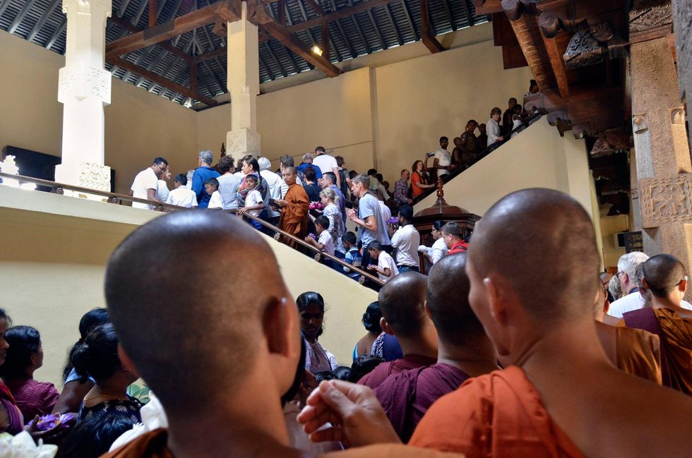 Kandy Sri Lanka: 12 atrações para visitar (menos a última) - Sri Dalada Maligawa Temple - Sacred Tooth | Happymind Travels