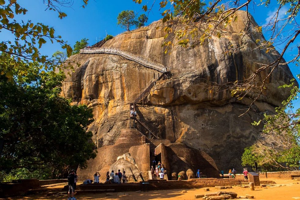 Subida ao Topo do Palácio de Sigiriya, Sri Lanka | Happymind Travels