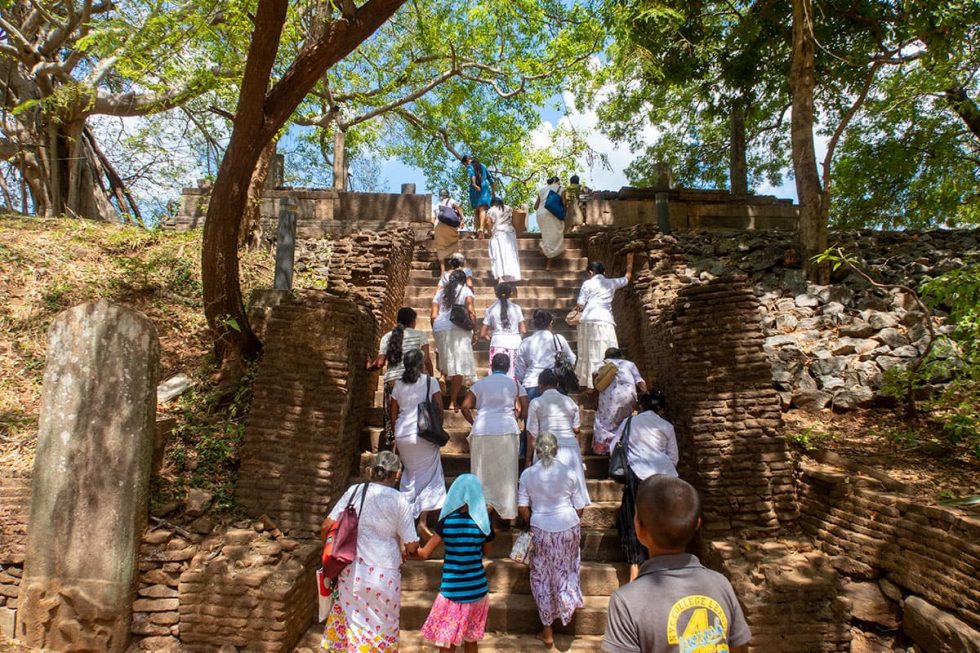 Dalada Maluva em Polonnaruwa, Sri Lanka | Happymind Travels