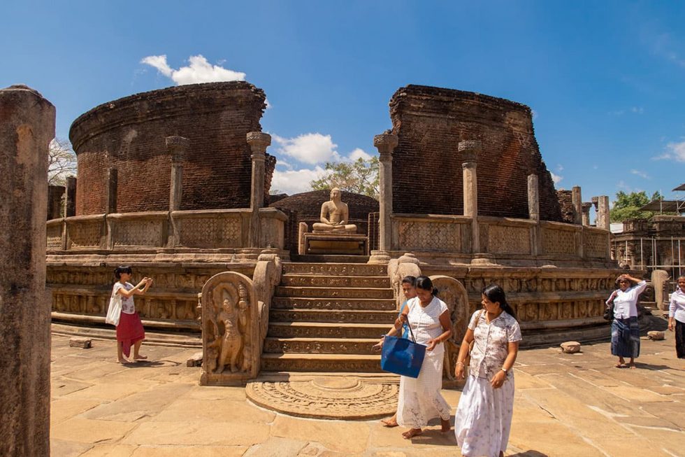 Quadrilátero Sagrado - Vatadage em Polonnaruwa, Sri Lanka | Happymind Travels