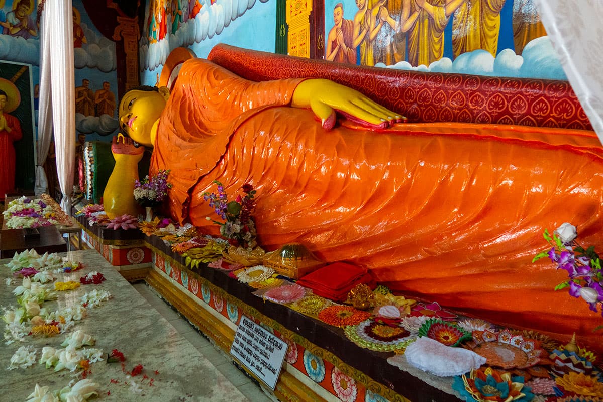 Statue of Buddha Laying in the Jetavanarama Stupa in Anuradhapura, Sri Lanka | Happymind Travels