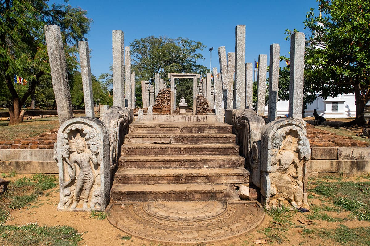 Ratnaprasada, The Jewel Palace in Anuradhapura, Sri Lanka | Happymind Travels