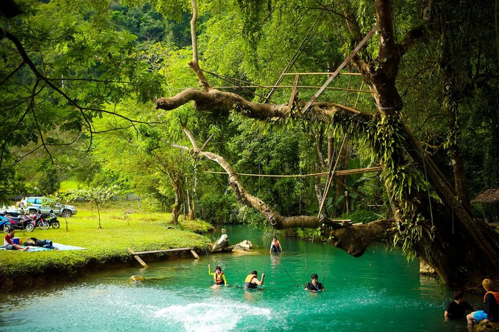 Blue Lagoon in Vang Vieng, Laos | Happymind Travels