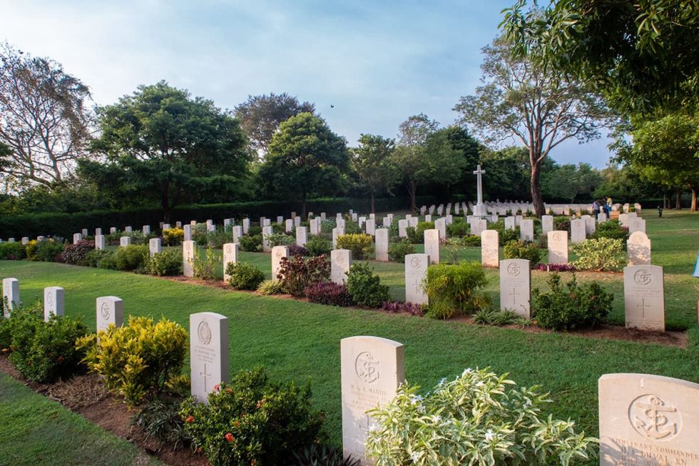 Cemitério da I Guerra Mundial em Trincomalee, Sri Lanka | Happymind Travels