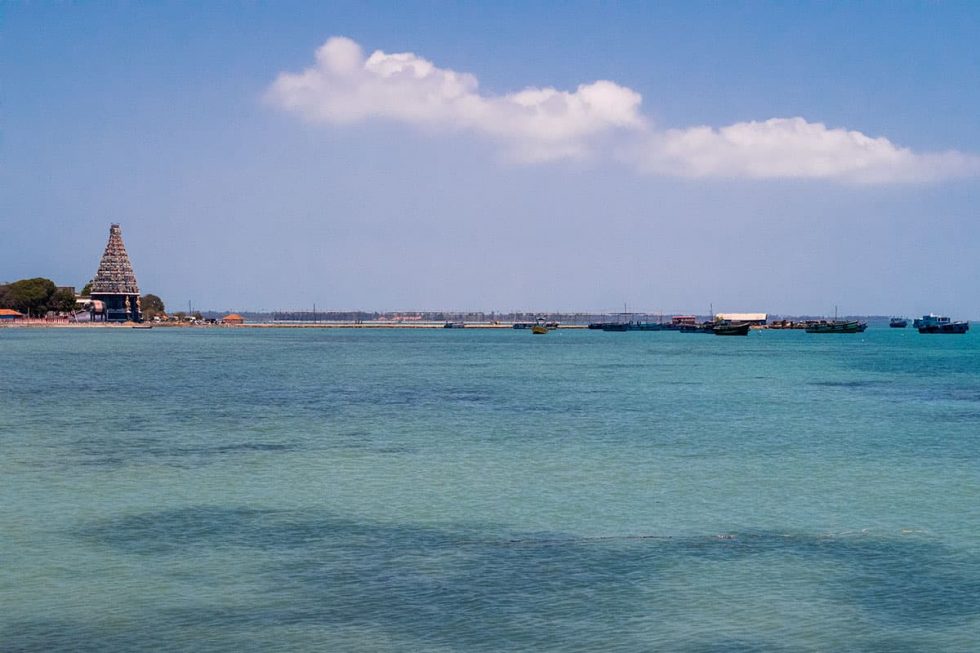 Nainativu Kovi in ​​the distance on the Island of Nainativu in Jaffna, Sri Lanka | Happymind Travels