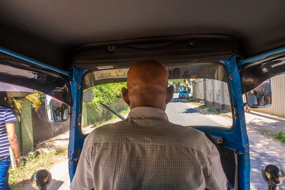 Tuk Tuk em Unawatuna, Gale - Sri Lanka | Happymind Travels