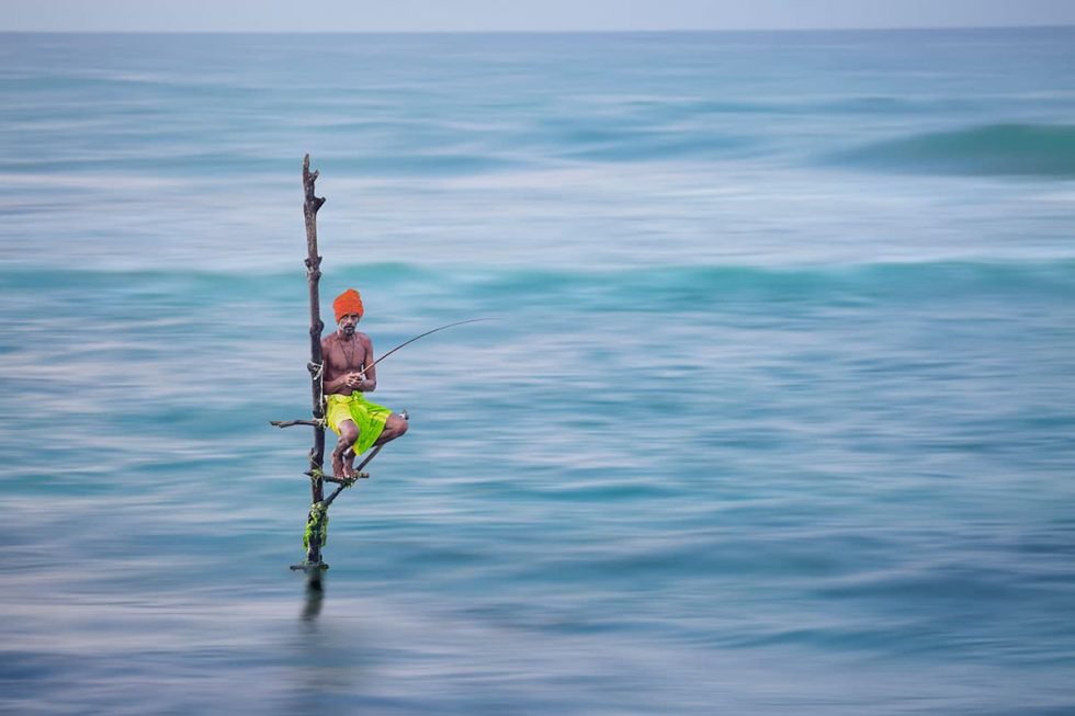 Pescador nas redondezas de Galle, Sri Lanka | Happymind Travels