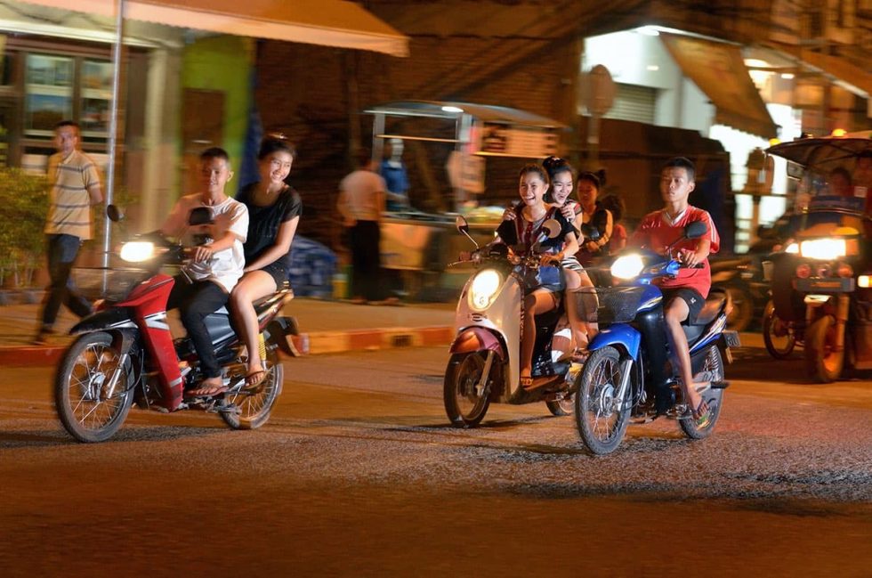 Ventiane streets at night, Laos | Happymind Travels
